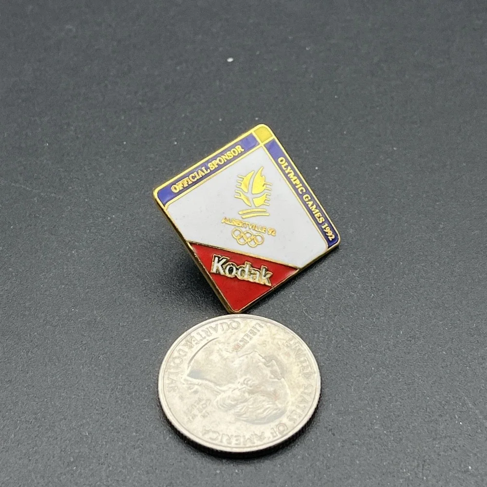 1992 Albertville‎ Winter Olympics Kodak Sponsor Lapel Hat Pin